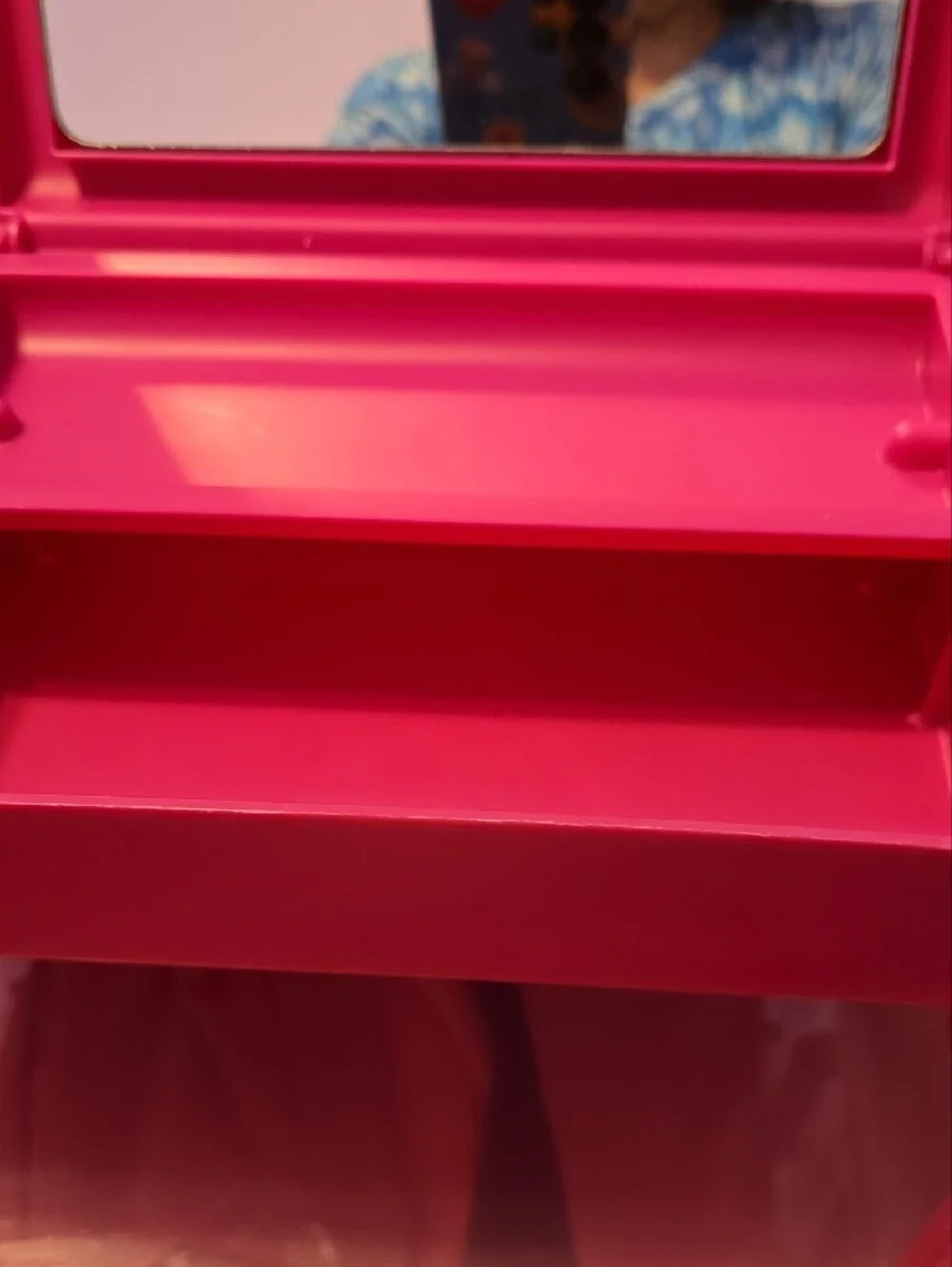 Caboodles Hot Pink Makeup Case‎ with Iridescent Snap